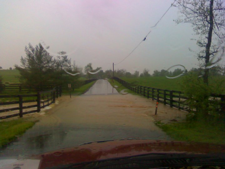 Newtown-Leesburg Road Bourbon County, KY 5-2-2010 around 0930am.jpg