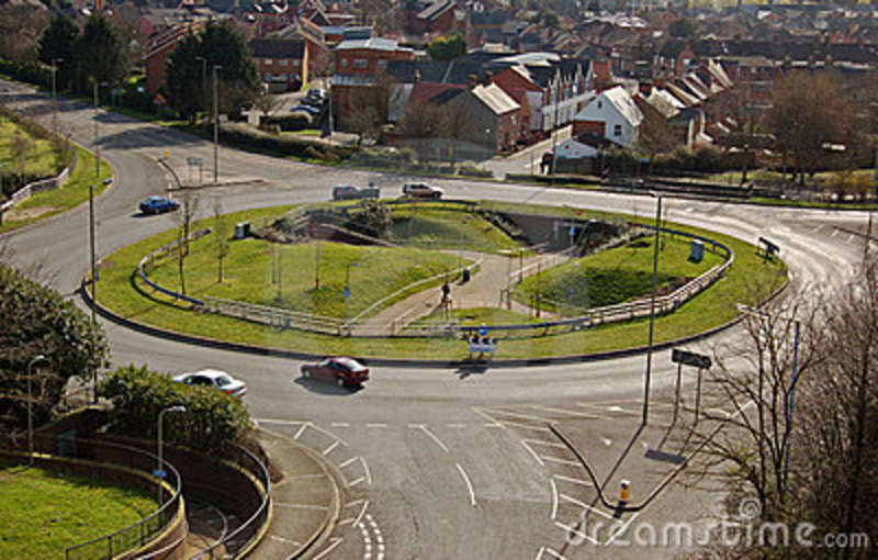 roundabout-7888229.jpg